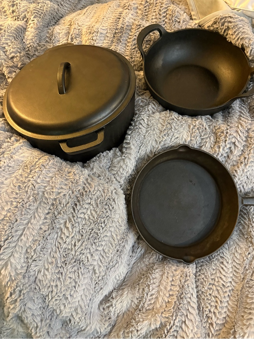 Classic Cast Iron Cookware Set - Black